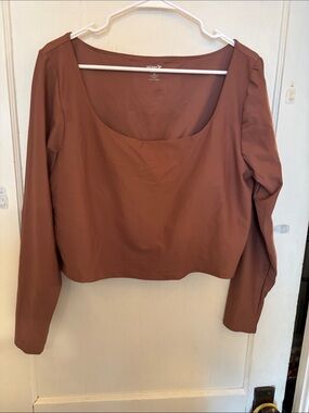 Old Navy Long-Sleeve Scoop Neck Top in light Brown